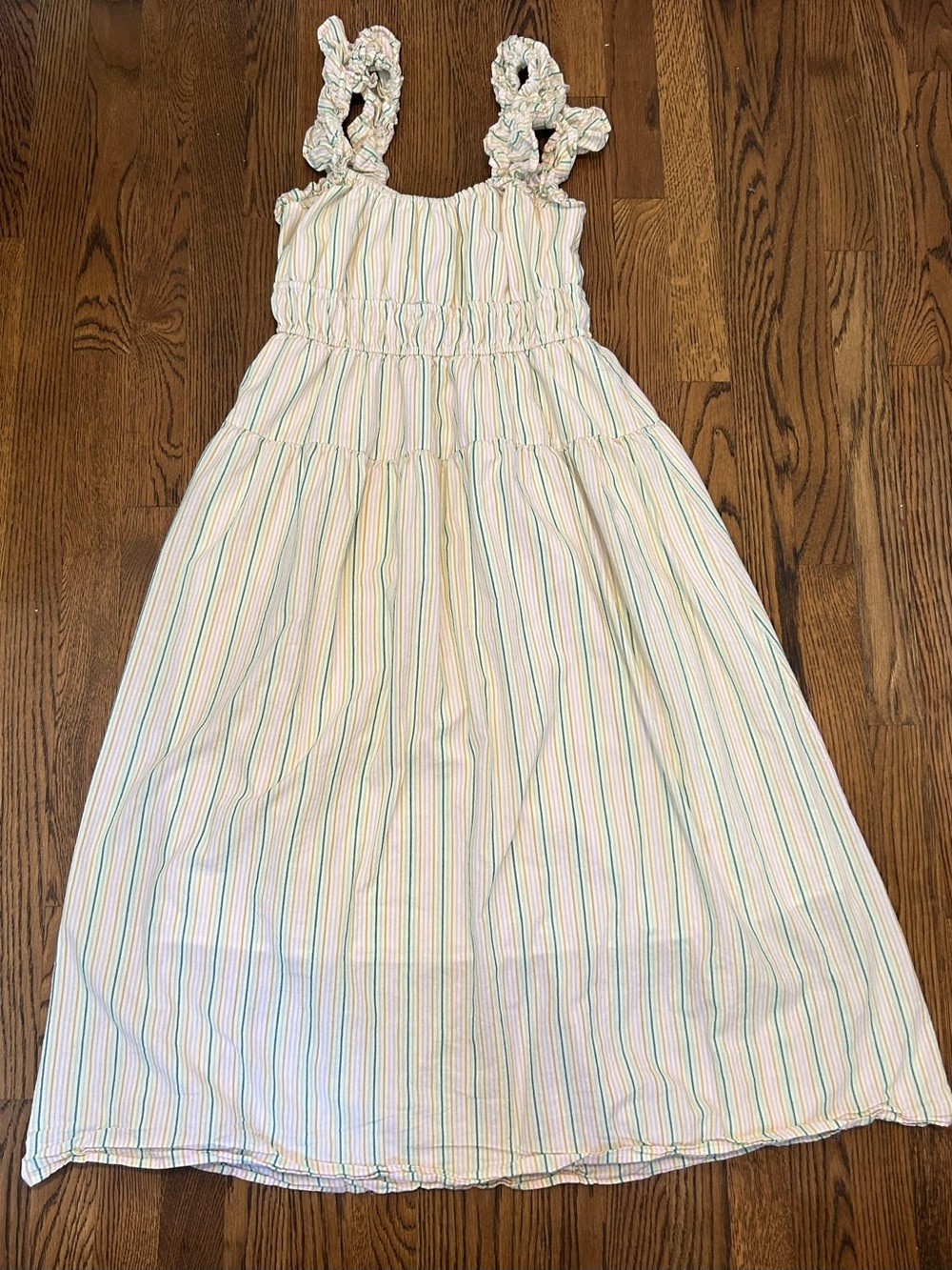 AUREUM White Maxi Dress with Pastel Stripe Detail